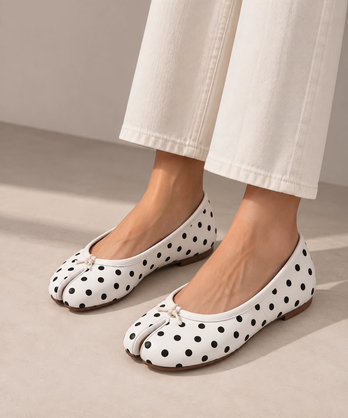 Ballerine Tabi à Pois — Blanc & Noir